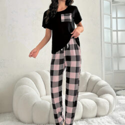 Elegant Women's Pajama Set with Checkered Design